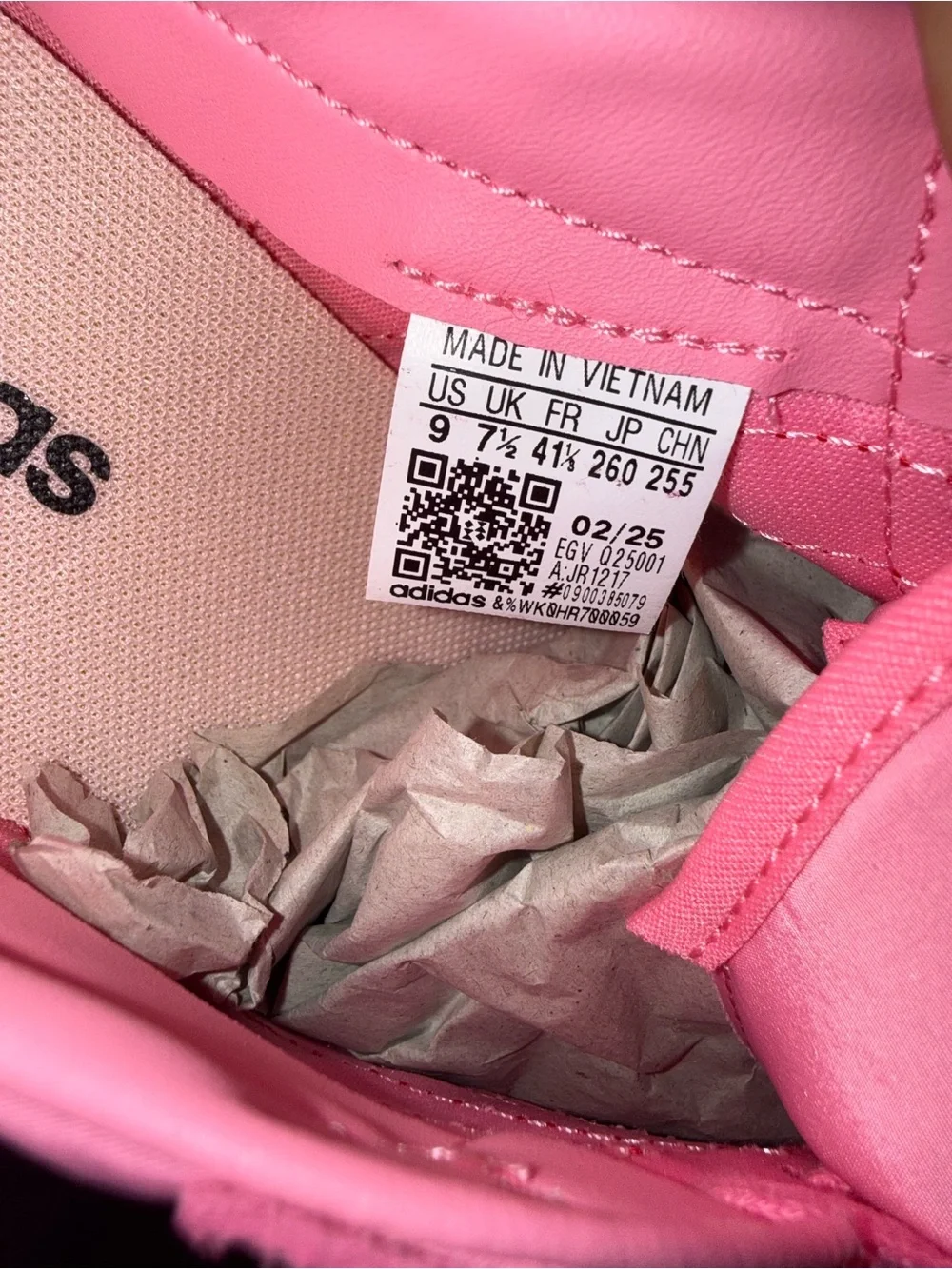 Barreda Decode adidas Pink Sneakers with Red Stripes